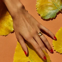 Bague Menottes dinh van R12 or jaune et diamants