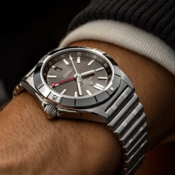 Chronomat Automatic GMT 40