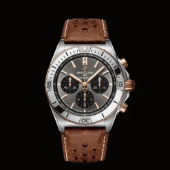Chronomat B01 42 Triumph