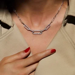 Collier Maillon L or blanc et diamants