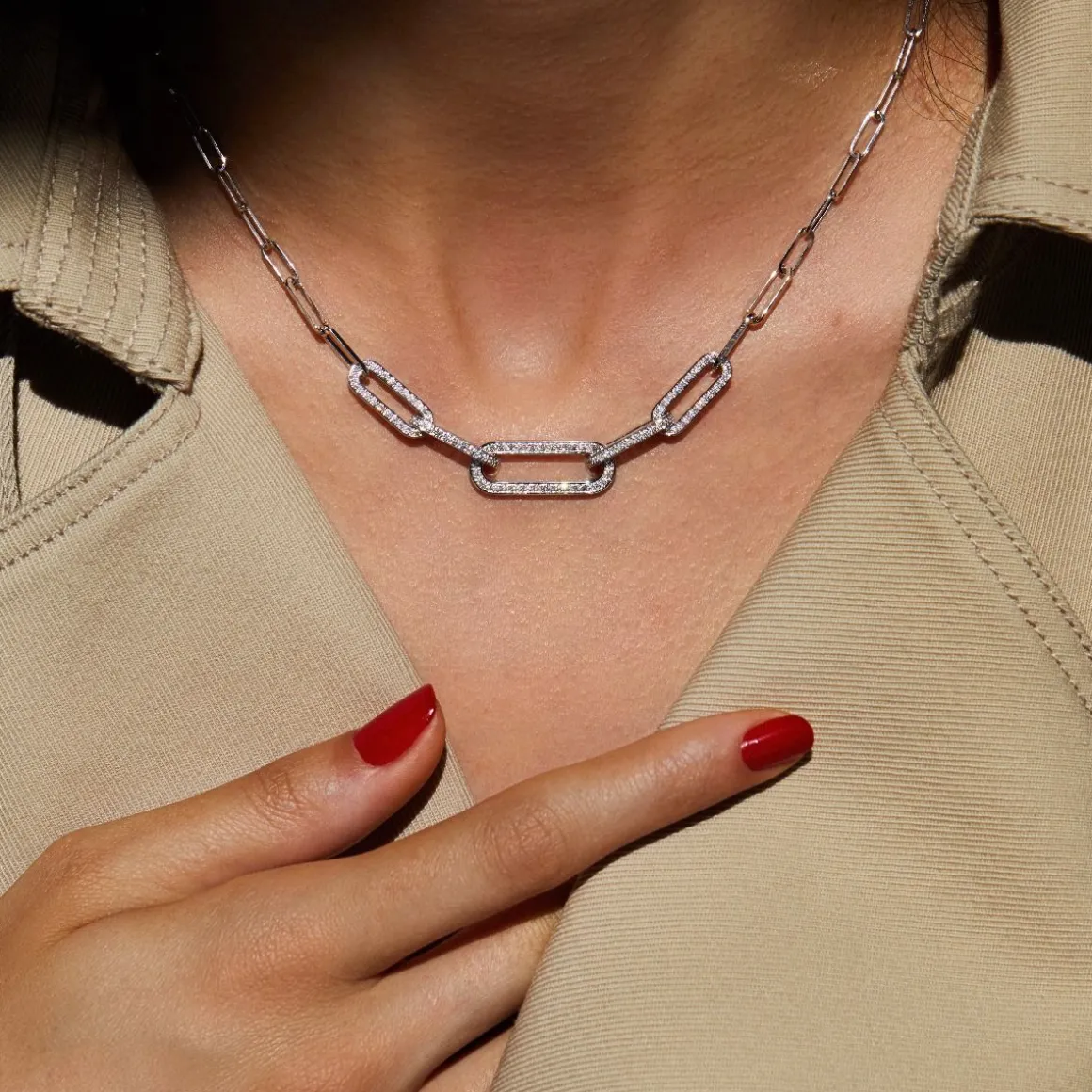 Collier Maillon L or blanc et diamants