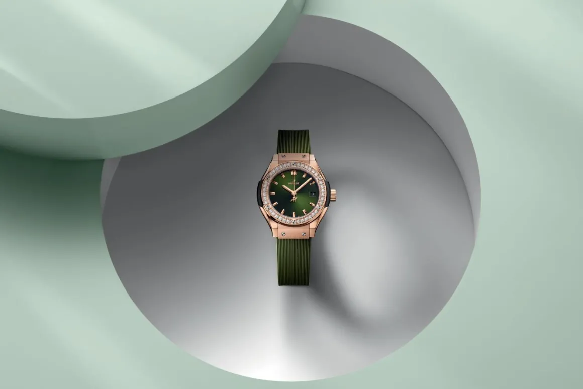 King Gold Green Diamonds 29MM