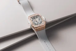 King Gold White Diamonds 42MM