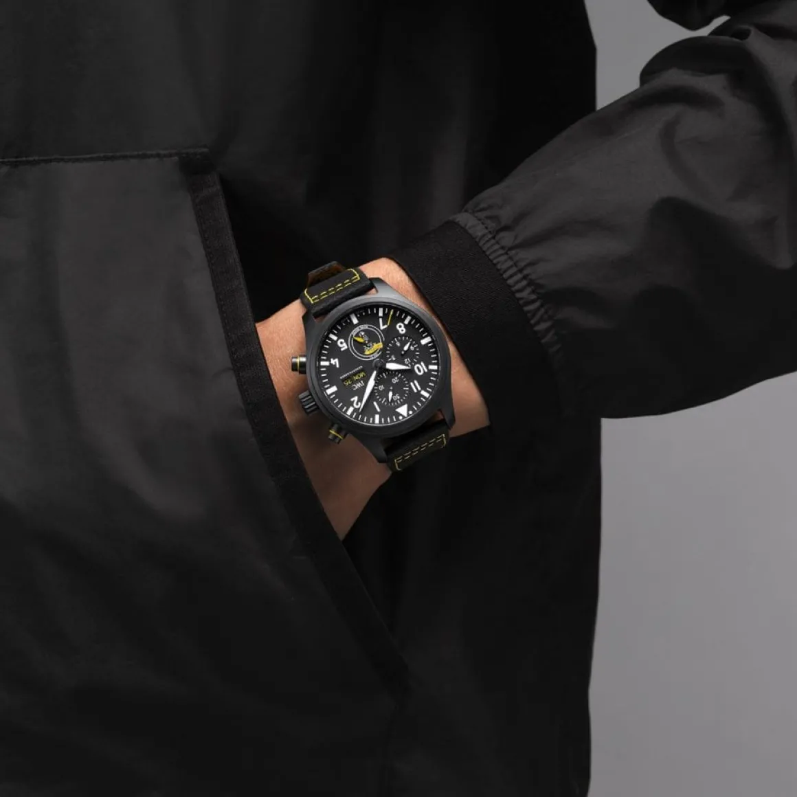 Montre d’Aviateur Chronographe Édition «Royal Maces»