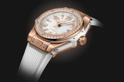 One Click King Gold White Diamonds 33MM