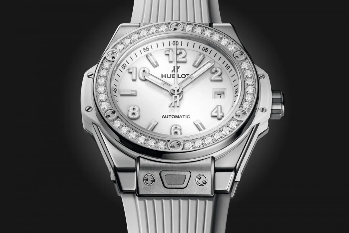 One Click Steel White Diamonds 33MM