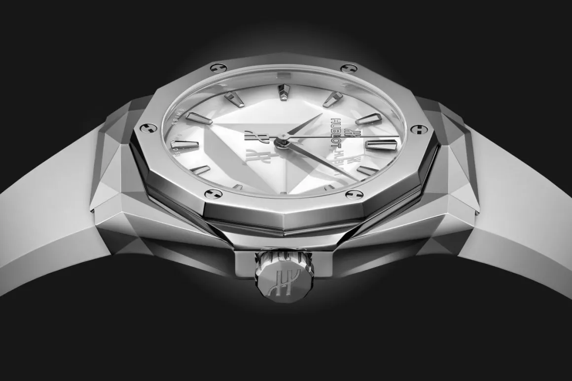 Orlinski Titanium White 40MM