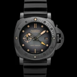 Submersible QuarantaQuattro GMT Navy SEALs Carbotech