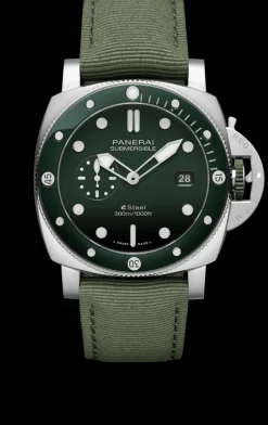 Submersible QuarantaQuattro eSteel™ Verde Smeraldo