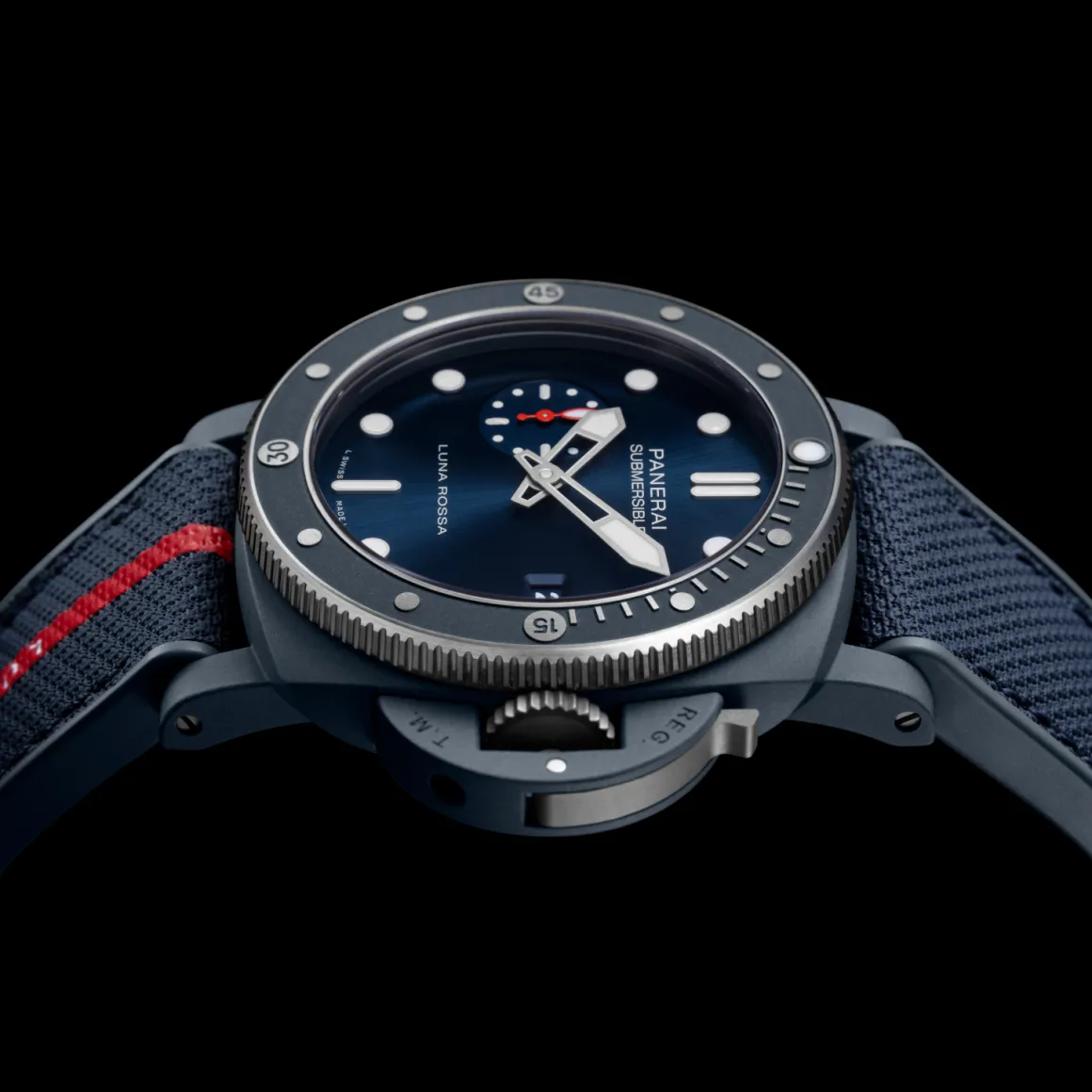 Submersible QuarantaQuattro Luna Rossa Ti-Ceramitech™