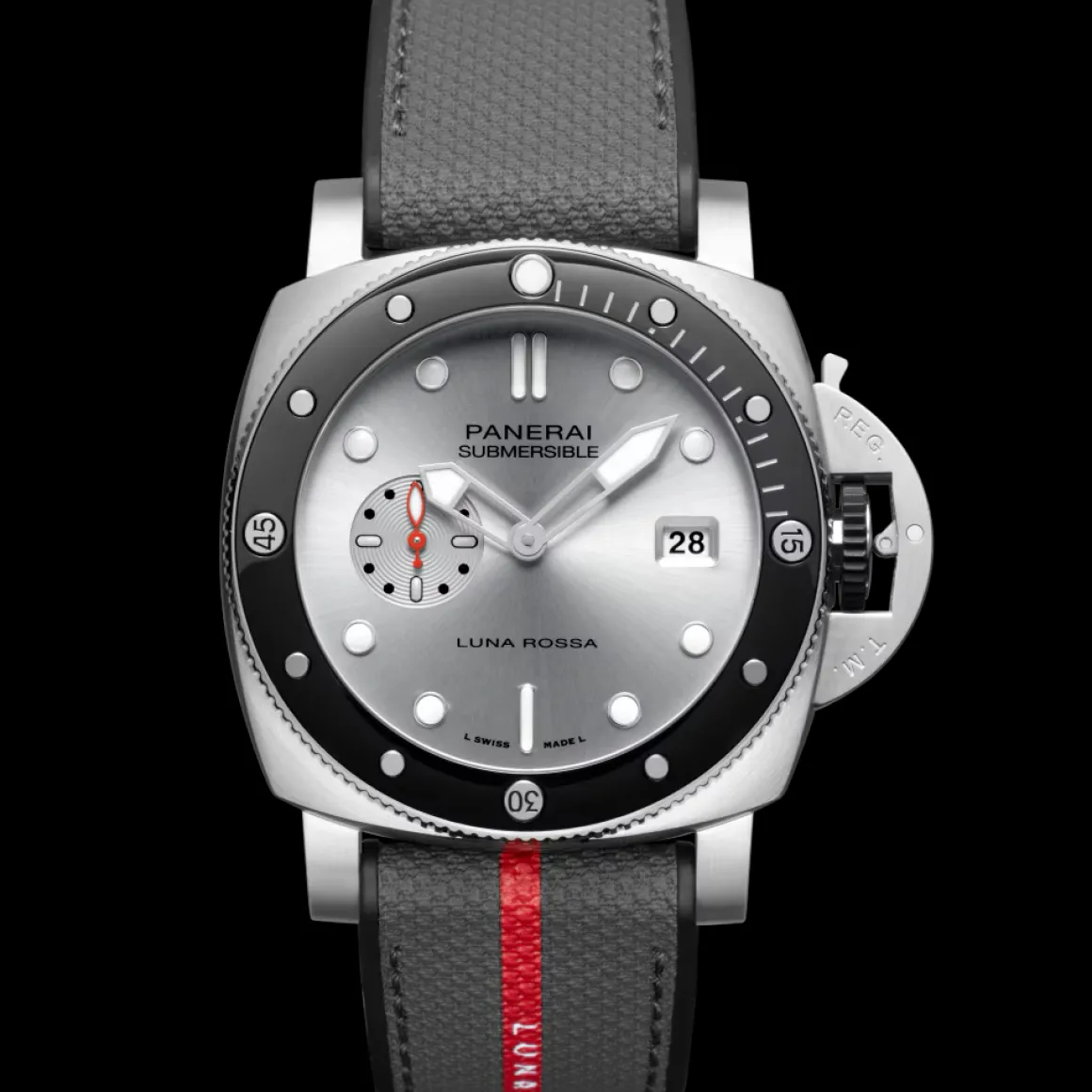 Submersible QuarantaQuattro Luna Rossa