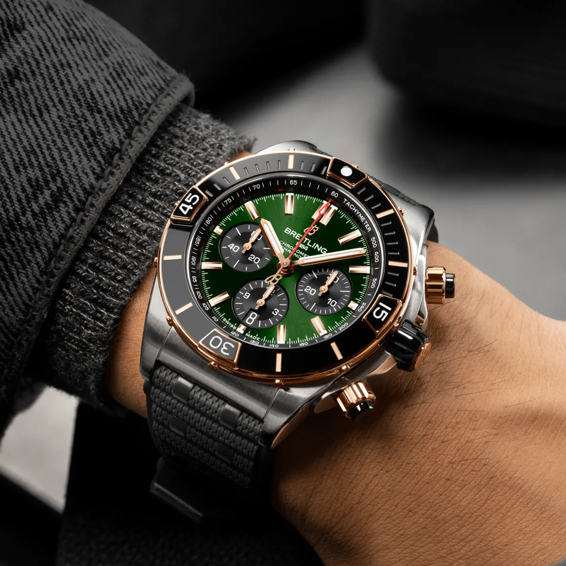 Super Chronomat B01 44