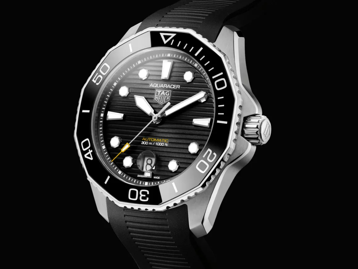 TAG HEUER AQUARACER PROFESSIONAL 300