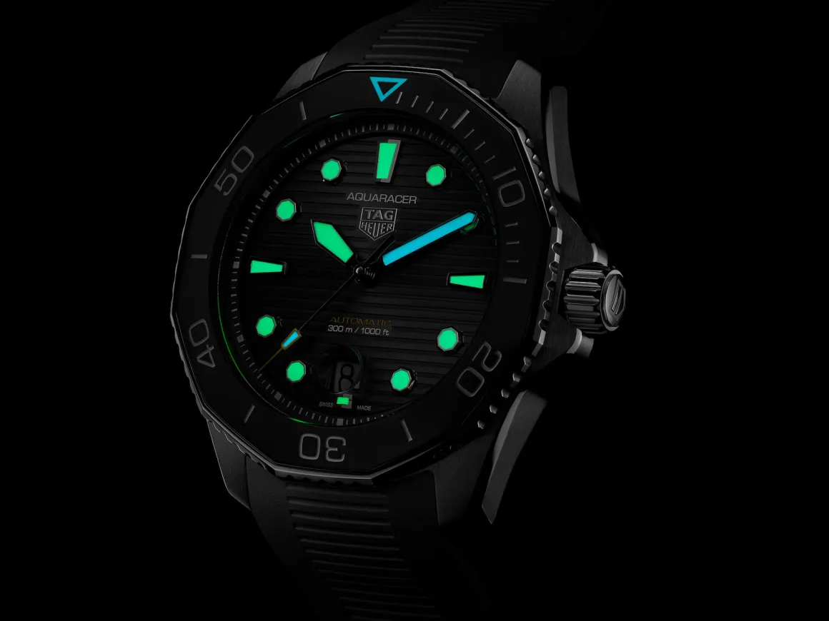 TAG HEUER AQUARACER PROFESSIONAL 300