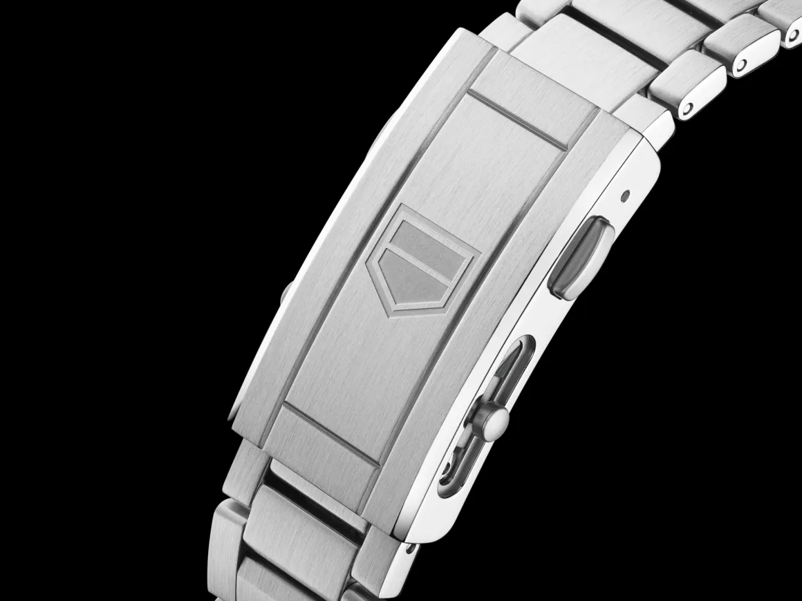 TAG HEUER AQUARACER PROFESSIONAL 300 GMT