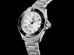 TAG HEUER AQUARACER PROFESSIONAL 300