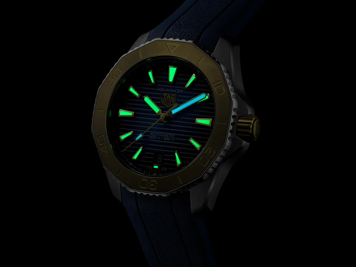 Tag Heuer Aquaracer professional 200
