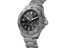 TAG Heuer Aquaracer Professional 200 Solargraph