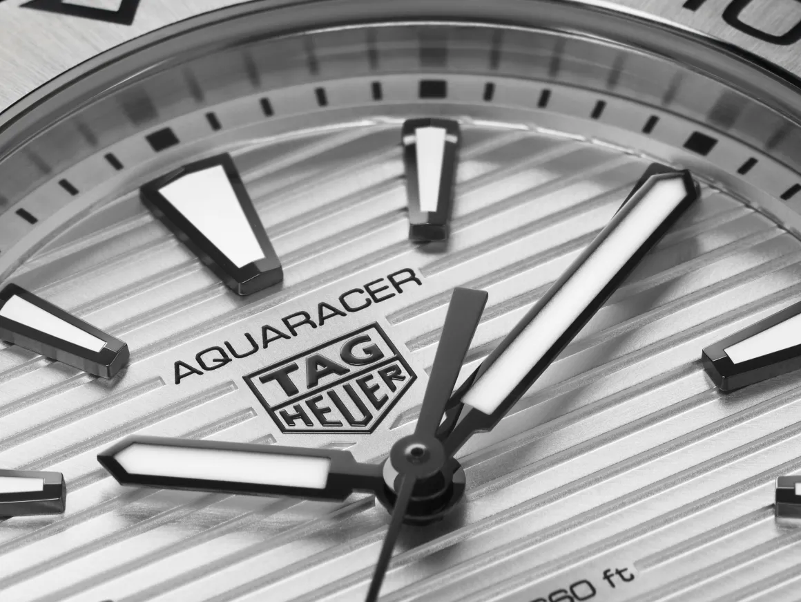 TAG Heuer Aquaracer Professional 200 40mm Quartz