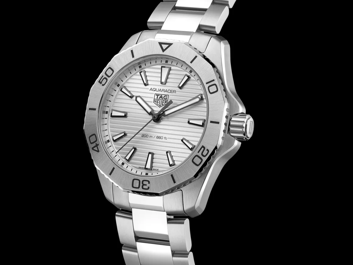 TAG Heuer Aquaracer Professional 200 40mm Quartz
