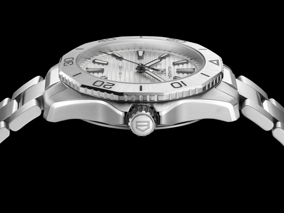 TAG Heuer Aquaracer Professional 200 40mm Quartz