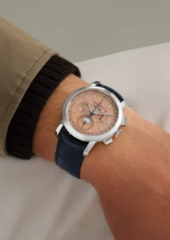 Traditionnelle quantième perpétuel chronographe